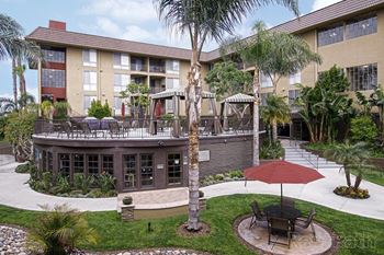 The Summit at Point Loma Sundeck